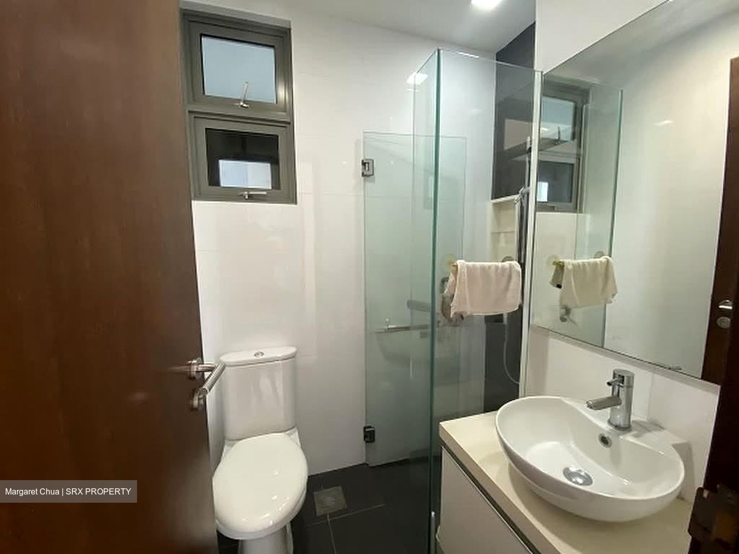 Suites @ Surrey (D11), Apartment #586698791